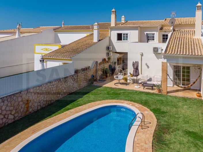 Image No.64-4 Bed House for sale