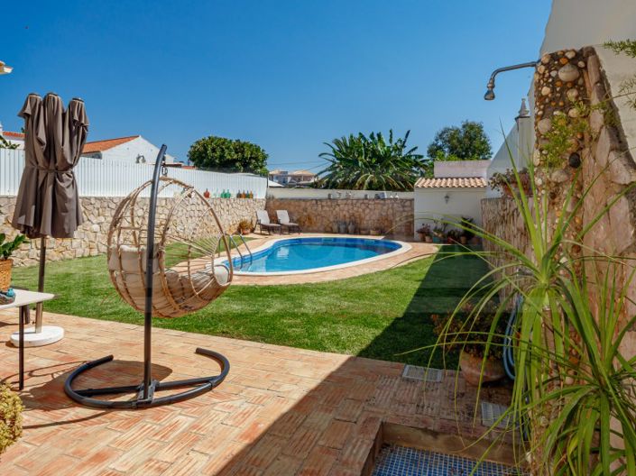 Image No.65-4 Bed House for sale