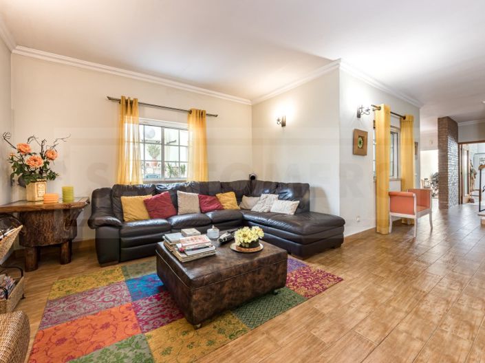 Image No.7-4 Bed House for sale