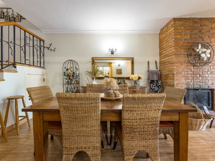 Image No.9-4 Bed House for sale