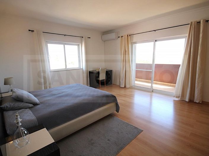 Image No.10-4 Bed House for sale