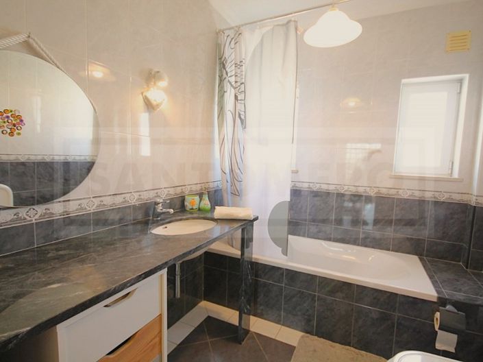 Image No.14-4 Bed House for sale