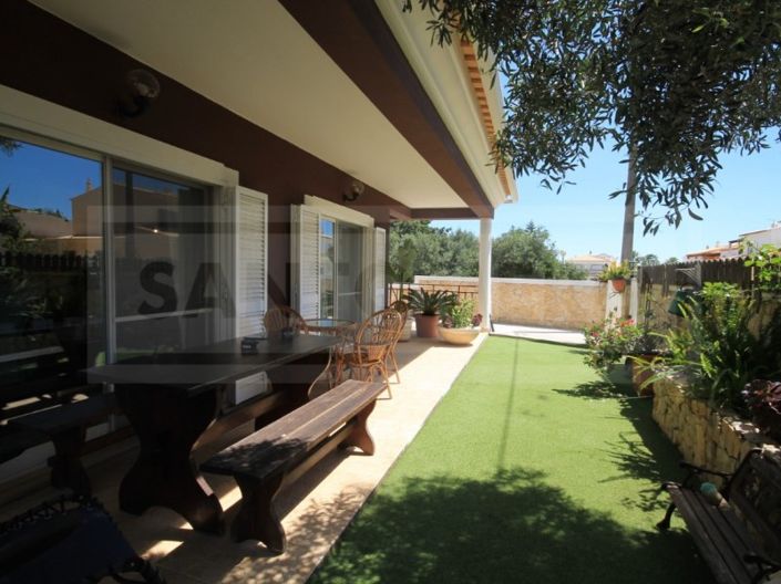 Image No.21-4 Bed House for sale