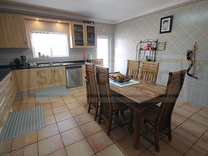 Image No.3-4 Bed House for sale