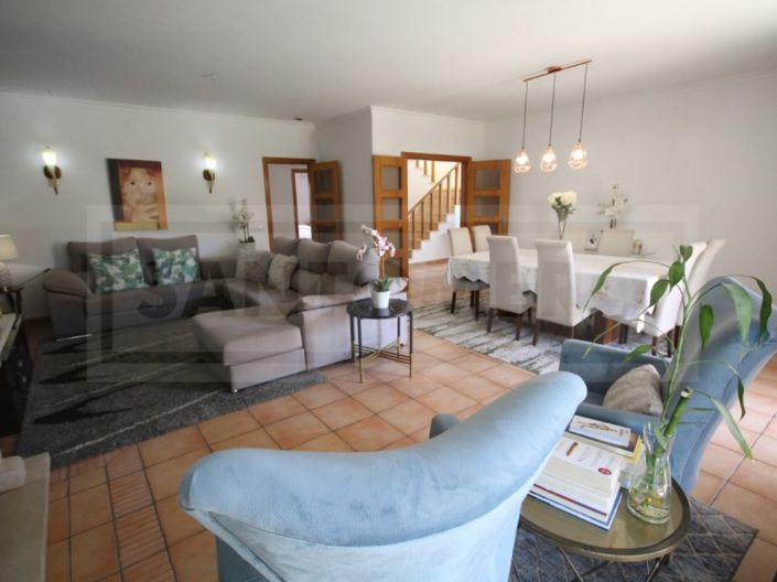 Image No.6-4 Bed House for sale