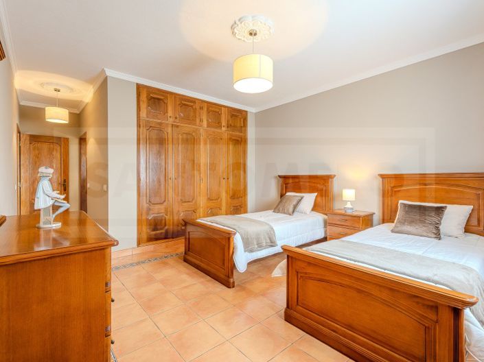 Image No.13-3 Bed House for sale