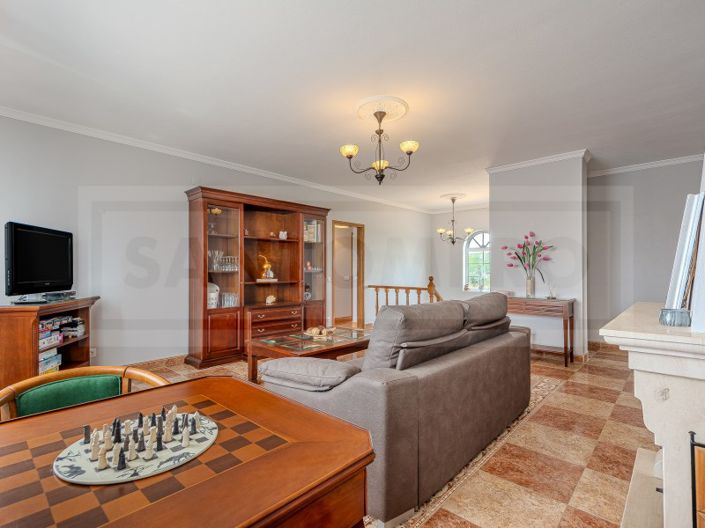 Image No.17-3 Bed House for sale