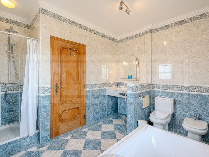 Image No.22-3 Bed House for sale