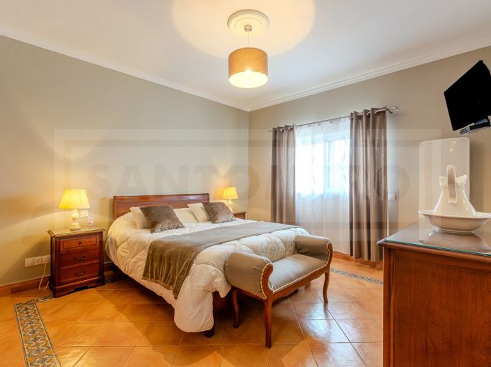 Image No.24-3 Bed House for sale