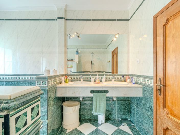 Image No.27-3 Bed House for sale