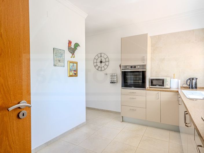 Image No.11-3 Bed House for sale