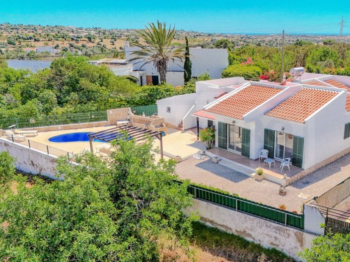 Image No.20-3 Bed House for sale