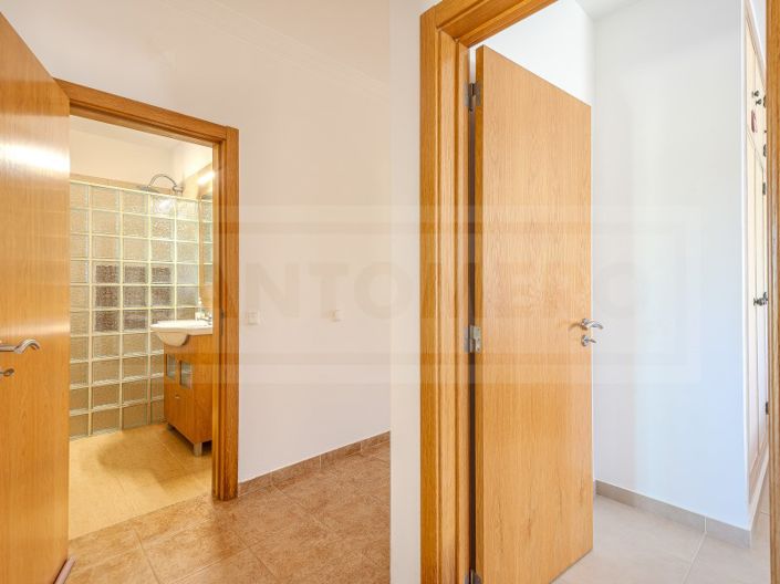 Image No.30-3 Bed House for sale