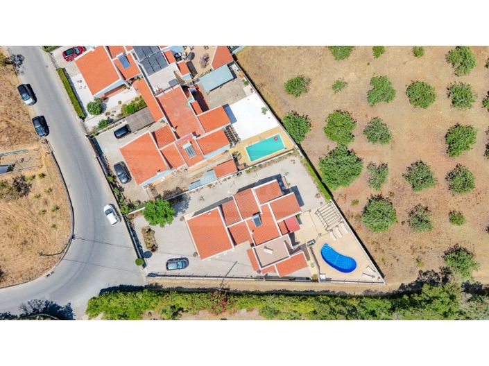 Image No.37-3 Bed House for sale