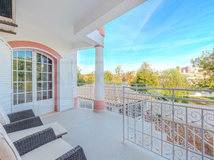 Image No.30-4 Bed House for sale