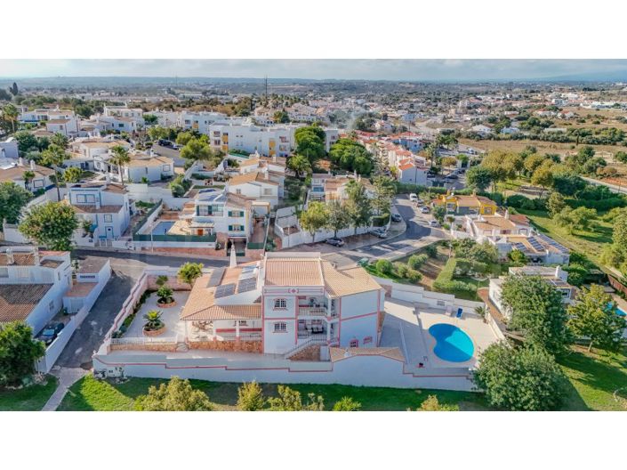 Image No.36-4 Bed House for sale