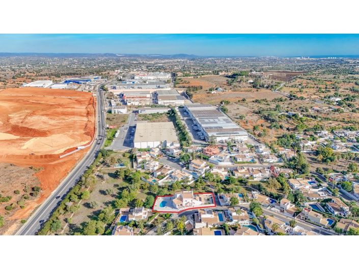 Image No.39-4 Bed House for sale