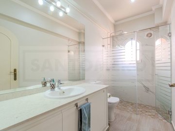 id95a8b601-0000-0500-0000-000017b244fc