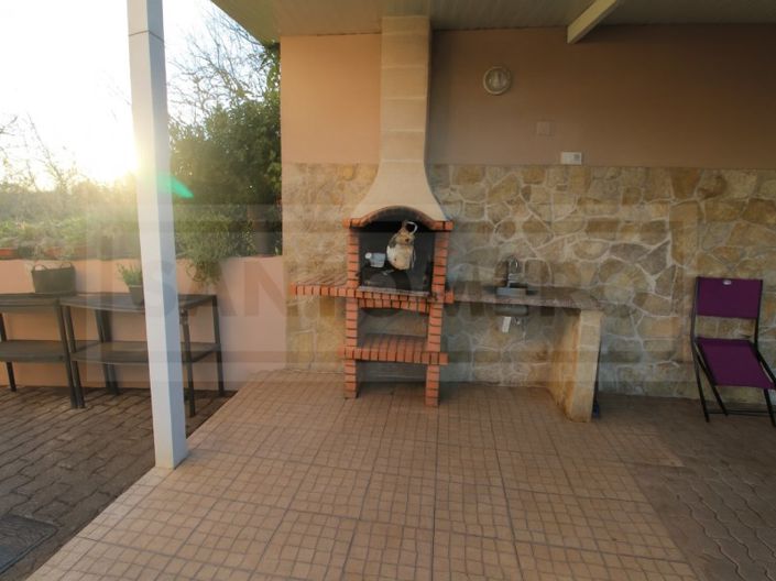 Image No.11-3 Bed House for sale