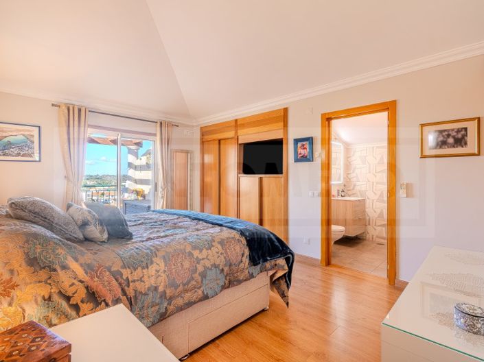 Image No.13-3 Bed Apartment for sale