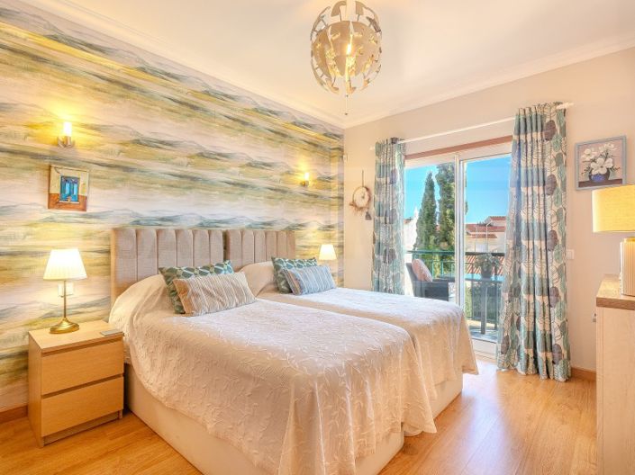Image No.19-3 Bed Apartment for sale
