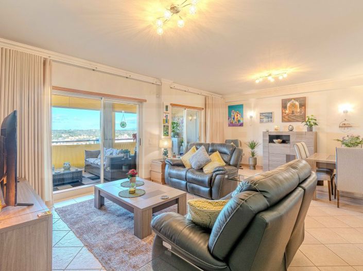 Image No.3-3 Bed Apartment for sale
