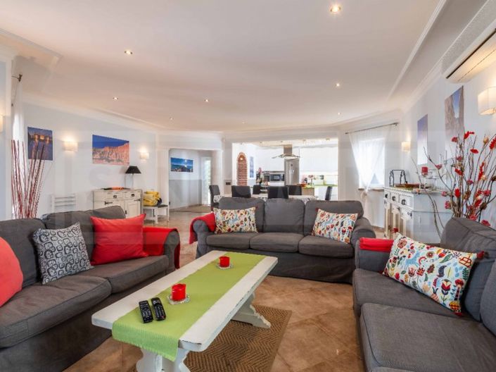 Image No.2-Maison de 4 chambres à vendre à Albufeira