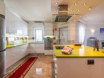 id91e37c01-0000-0500-0000-000018fa37d5