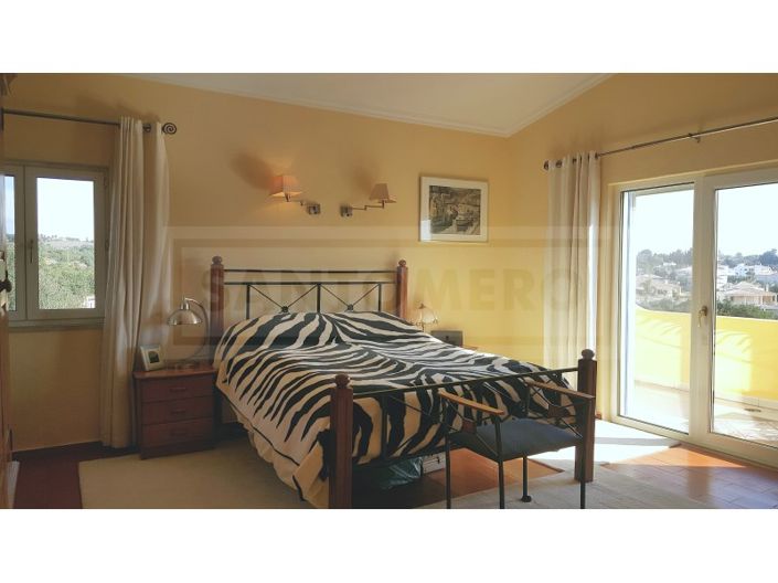 Image No.11-5 Bed House for sale