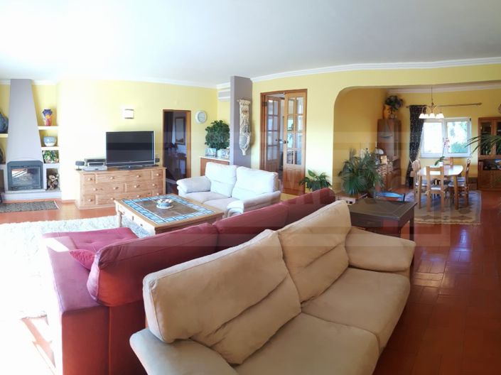 Image No.4-5 Bed House for sale