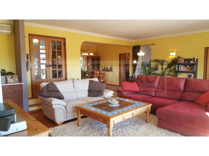 Image No.5-5 Bed House for sale