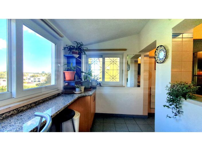 Image No.9-5 Bed House for sale