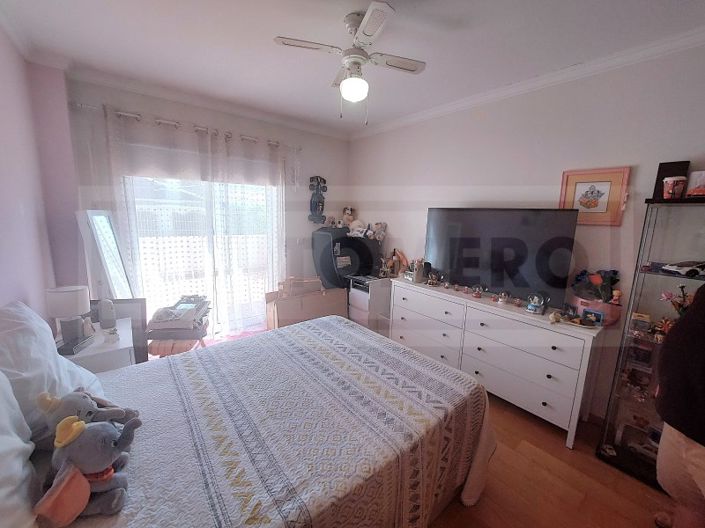 Image No.8-3 Bed Apartment for sale
