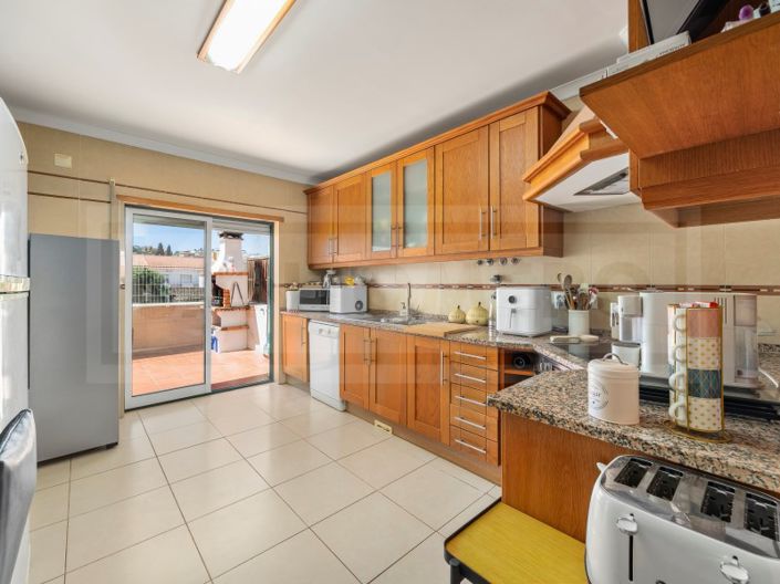 Image No.9-3 Bed Apartment for sale