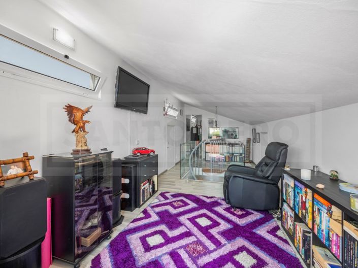 Image No.22-3 Bed House for sale