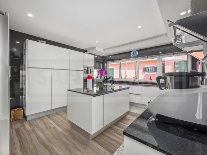 Image No.5-3 Bed House for sale