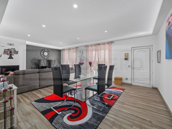 Image No.7-3 Bed House for sale