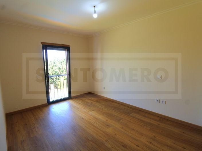 Image No.15-2 Bed House for sale