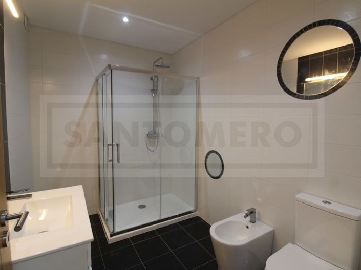Image No.17-2 Bed House for sale
