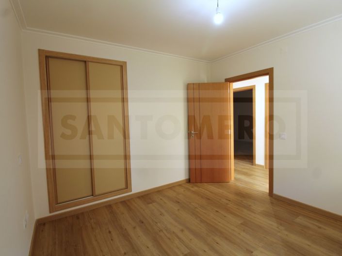 Image No.19-2 Bed House for sale