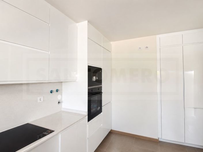 Image No.2-2 Bed House for sale