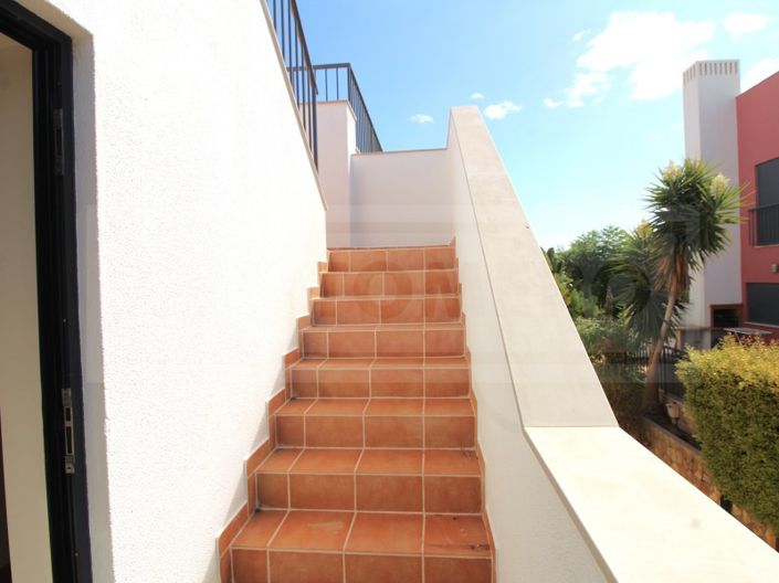 Image No.22-2 Bed House for sale