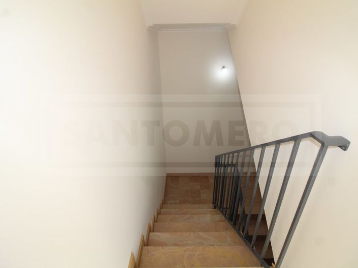 Image No.26-2 Bed House for sale