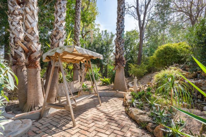 Image No.38-4 Bed Country Property for sale