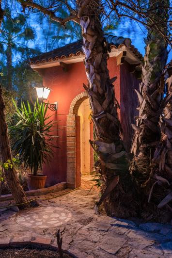 Image No.56-4 Bed Country Property for sale