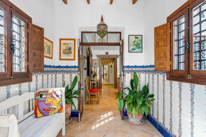 Image No.5-4 Bed Country Property for sale