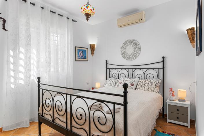 Image No.29-4 Bed Country Property for sale