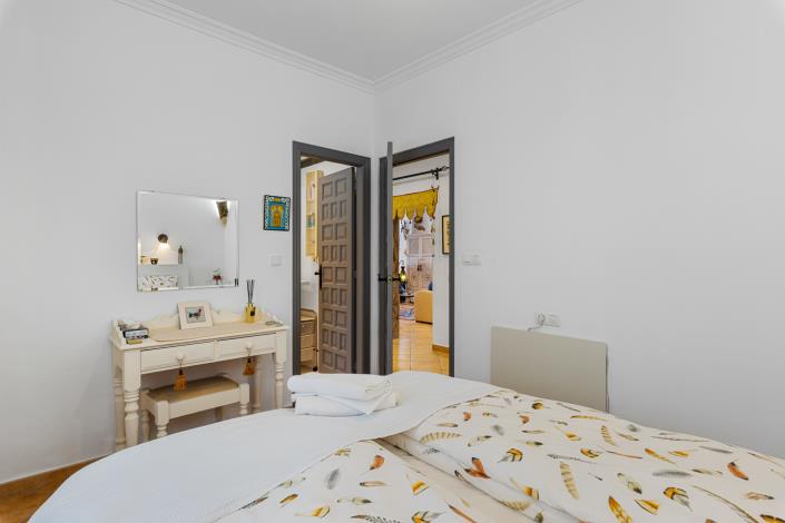 Image No.26-4 Bed Country Property for sale