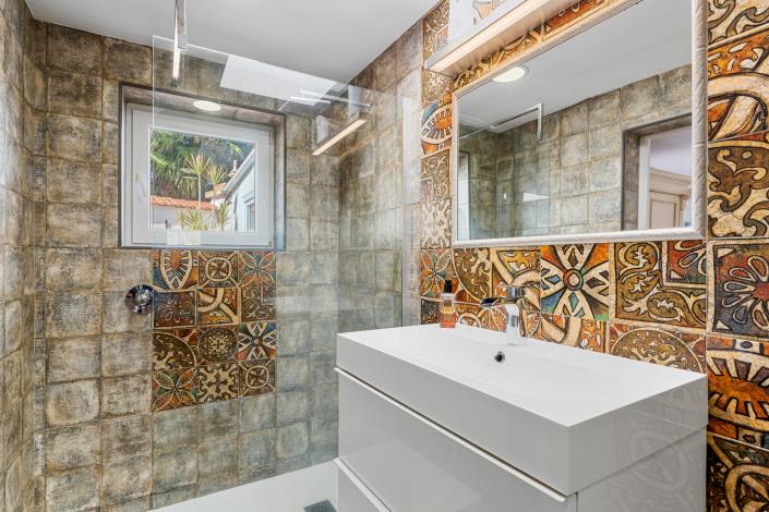 Image No.24-4 Bed Country Property for sale