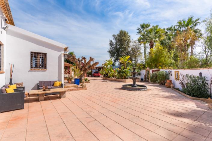 Image No.57-4 Bed Country Property for sale